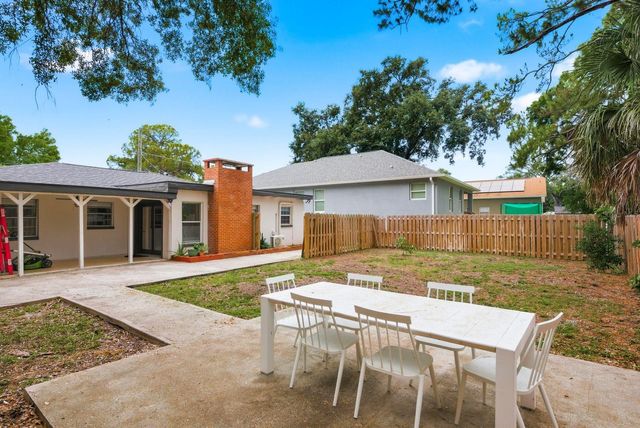 7327 WINCHESTER DRIVE, Tampa, FL 33615