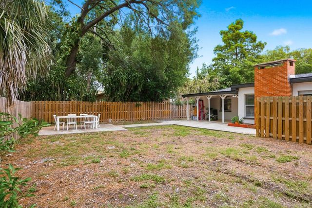 7327 WINCHESTER DRIVE, Tampa, FL 33615