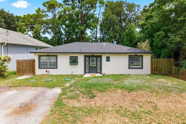 7327 WINCHESTER DRIVE, Tampa, FL 33615
