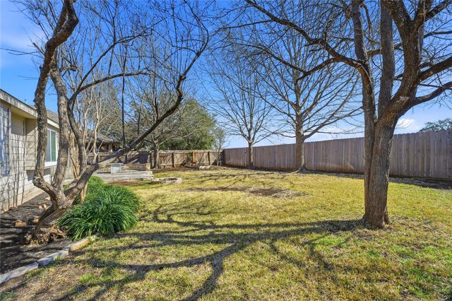 398 Westbury LN, Georgetown, TX 78633