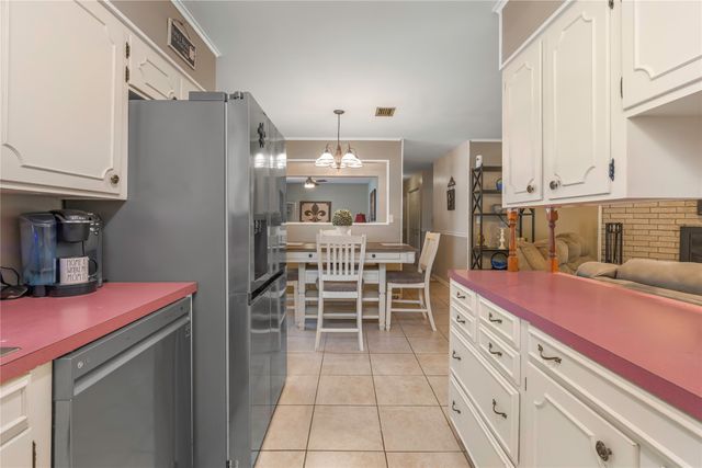 1027 Manor Place, Shreveport, LA 71118