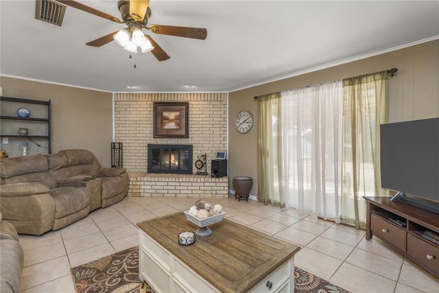 1027 Manor Place, Shreveport, LA 71118