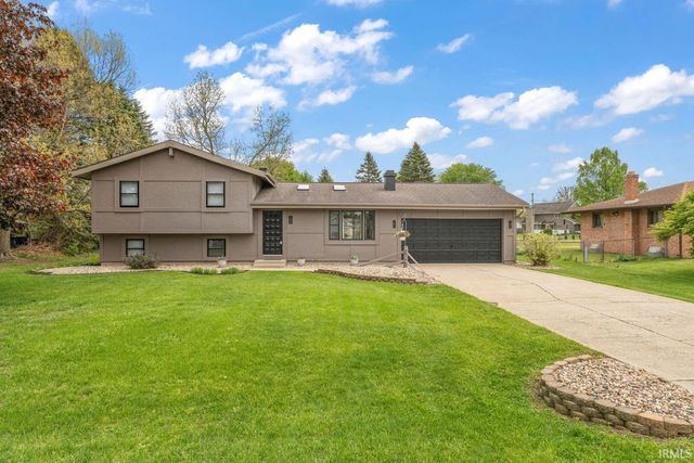 55944 Buckeye Road, Mishawaka, IN 46545