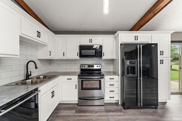 55944 Buckeye Road, Mishawaka, IN 46545