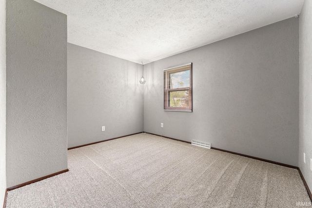55944 Buckeye Road, Mishawaka, IN 46545