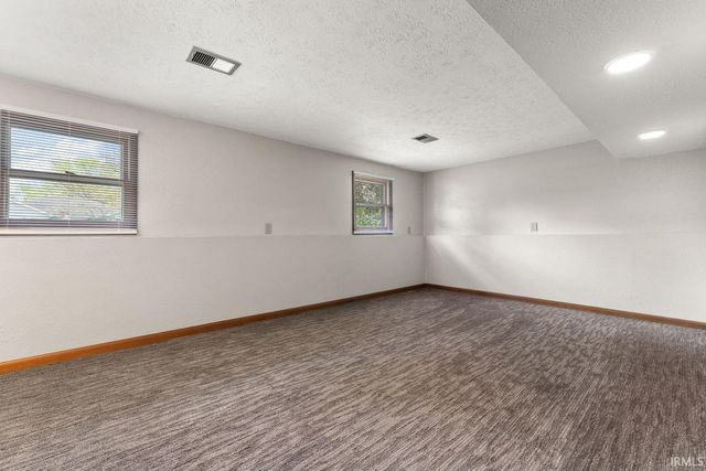 55944 Buckeye Road, Mishawaka, IN 46545