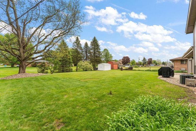 55944 Buckeye Road, Mishawaka, IN 46545
