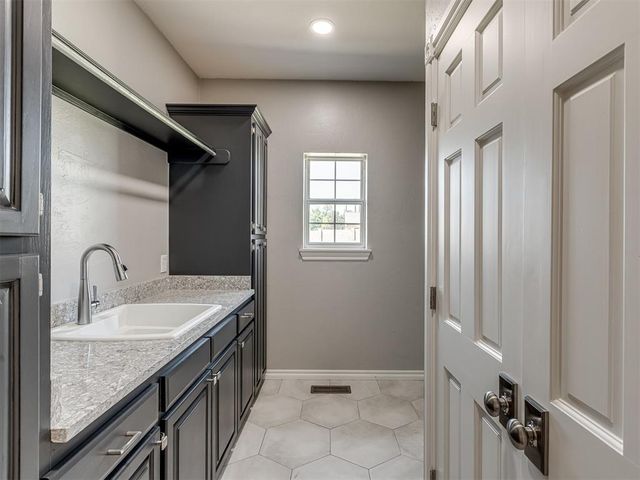 4200 NW 48th Avenue, Norman, OK 73072