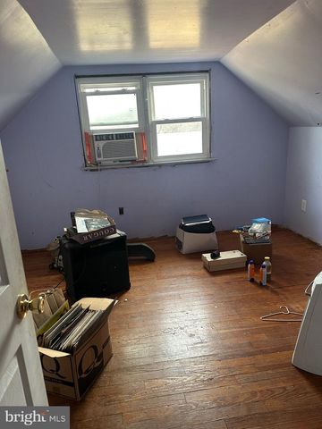 27 WALTON AVE, Trenton, NJ 08618