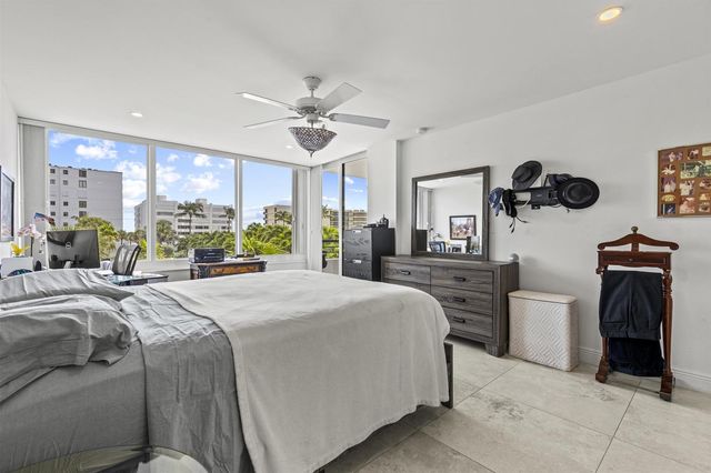 3589 S Ocean Boulevard 306, South Palm Beach, FL 33480