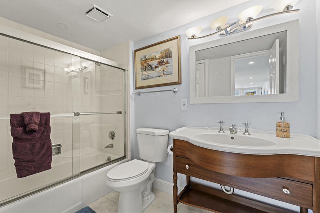 3589 S Ocean Boulevard 306, South Palm Beach, FL 33480