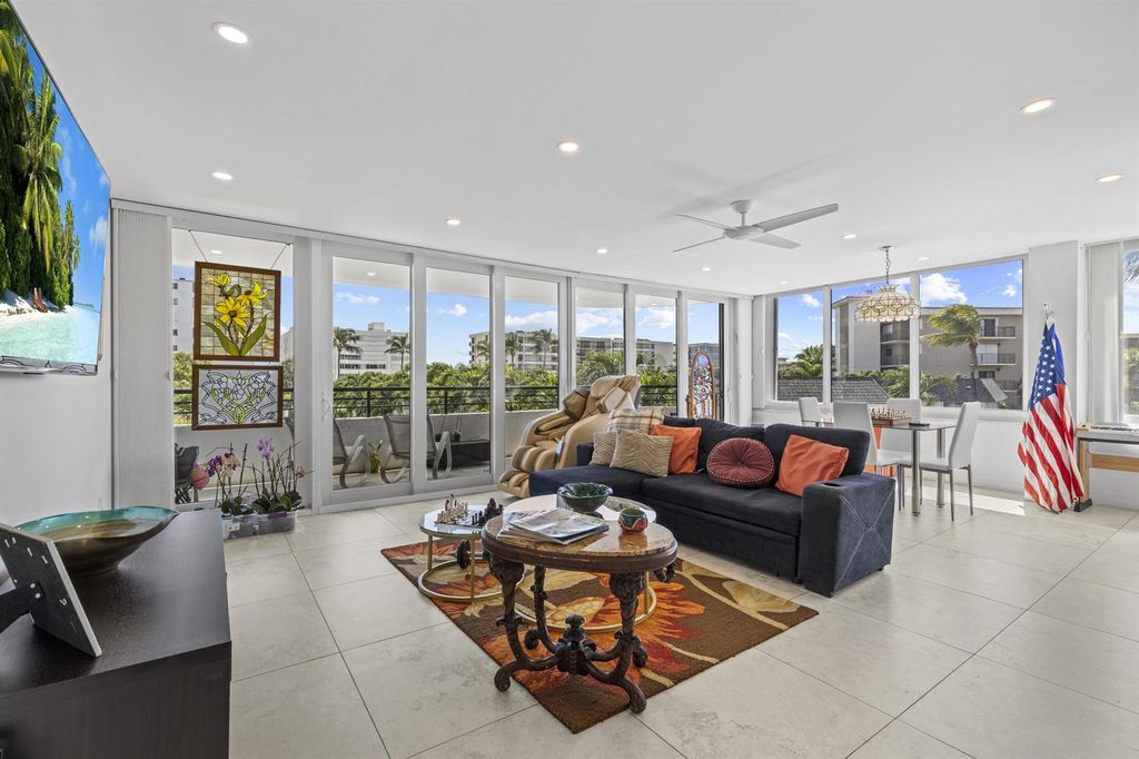 3589 S Ocean Boulevard 306, South Palm Beach, FL 33480