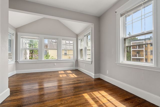 5-7 Fenno Street, Cambridge, MA 02138