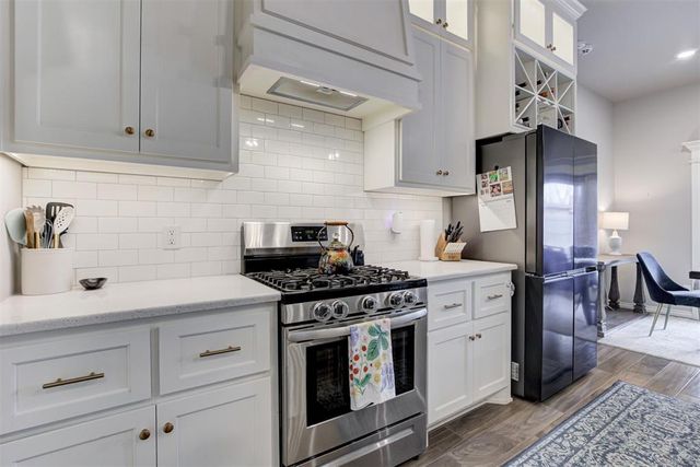 9220 NW 92nd Street, Yukon, OK 73099