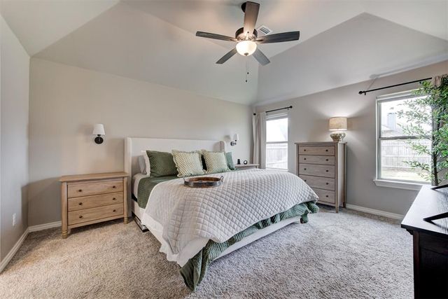 9220 NW 92nd Street, Yukon, OK 73099