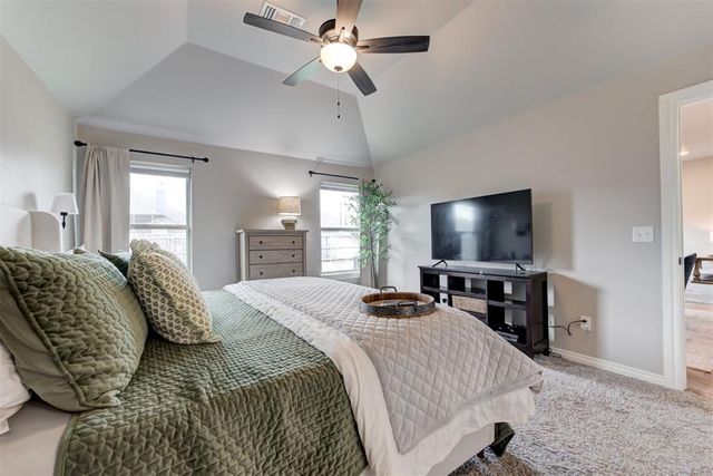 9220 NW 92nd Street, Yukon, OK 73099