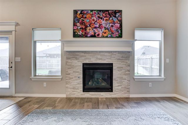 9220 NW 92nd Street, Yukon, OK 73099