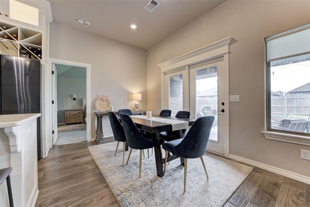 9220 NW 92nd Street, Yukon, OK 73099