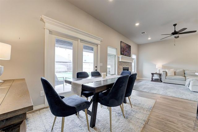 9220 NW 92nd Street, Yukon, OK 73099