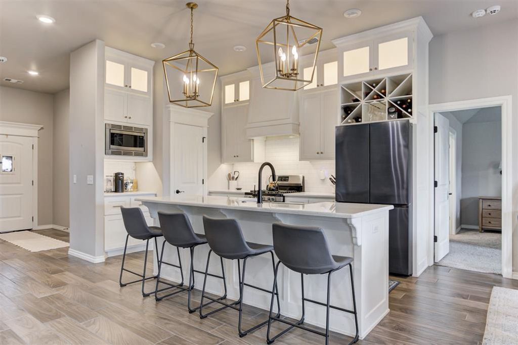 9220 NW 92nd Street, Yukon, OK 73099