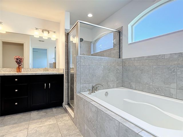 154 ELOISE OAKS DRIVE, Winter Haven, FL 33884