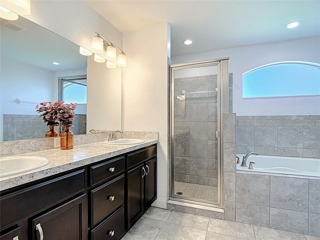 154 ELOISE OAKS DRIVE, Winter Haven, FL 33884