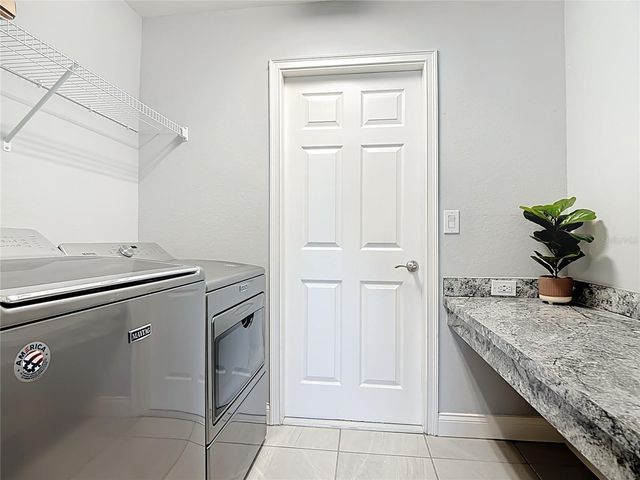 154 ELOISE OAKS DRIVE, Winter Haven, FL 33884