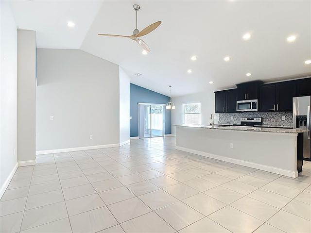 154 ELOISE OAKS DRIVE, Winter Haven, FL 33884