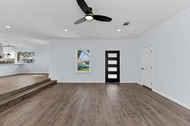 1307 Yorkshire DR, Austin, TX 78723