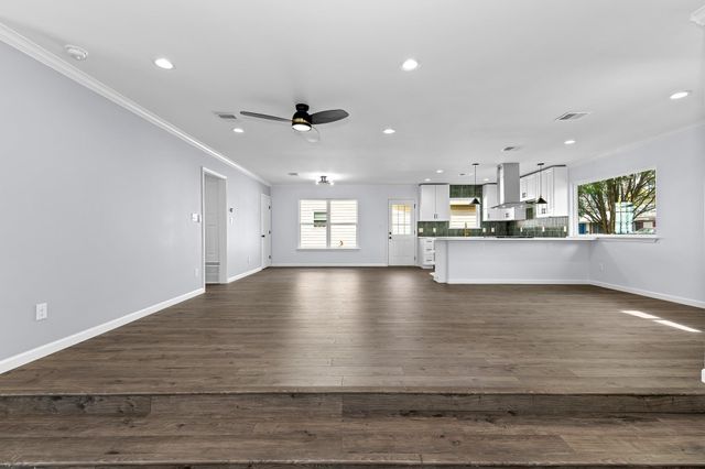 1307 Yorkshire DR, Austin, TX 78723