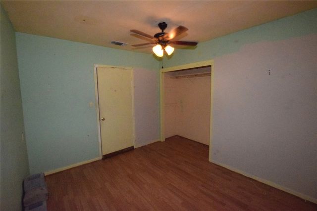 207 N Waco Street, Weatherford, TX 76086