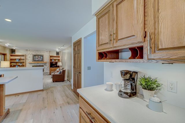 1501 Royal Lane, Arden Hills, MN 55112