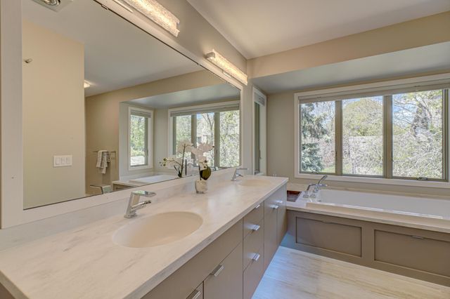 1501 Royal Lane, Arden Hills, MN 55112