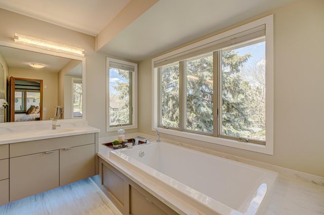 1501 Royal Lane, Arden Hills, MN 55112