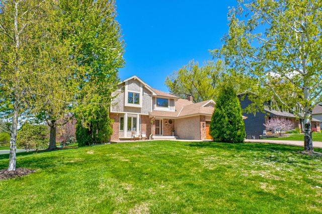 1501 Royal Lane, Arden Hills, MN 55112
