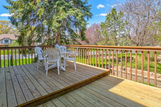 1501 Royal Lane, Arden Hills, MN 55112