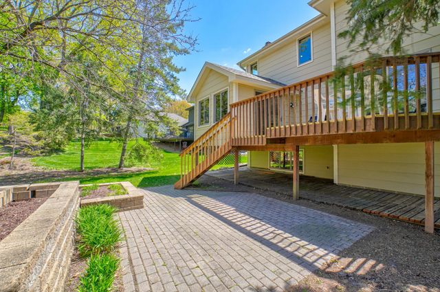 1501 Royal Lane, Arden Hills, MN 55112