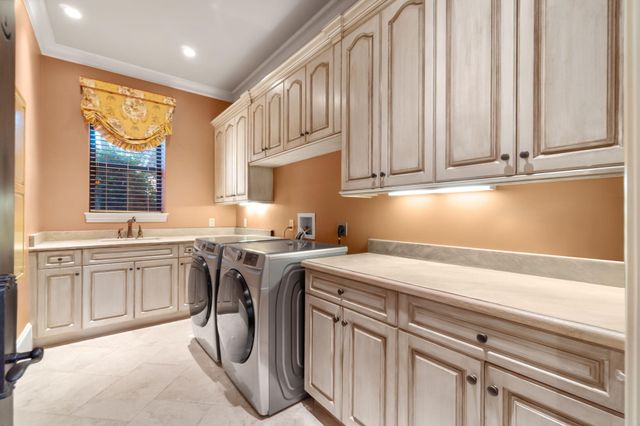 456 Captains Circle Circle, Destin, FL 32541