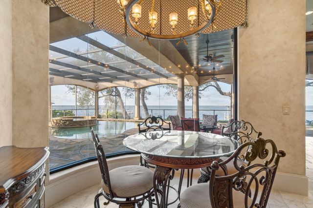 456 Captains Circle Circle, Destin, FL 32541