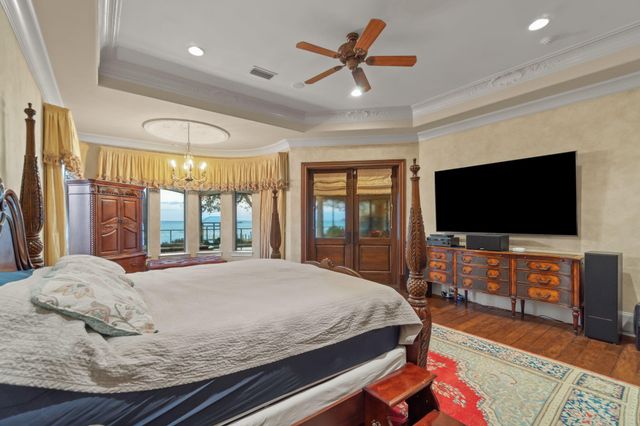 456 Captains Circle Circle, Destin, FL 32541