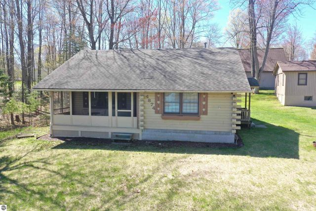 4874 Channel Drive, Lupton, MI 48635