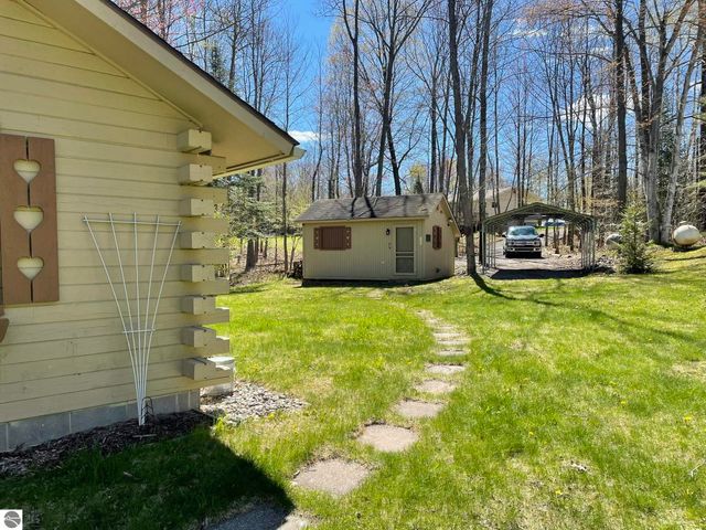 4874 Channel Drive, Lupton, MI 48635