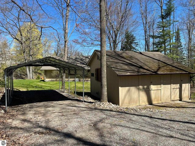 4874 Channel Drive, Lupton, MI 48635
