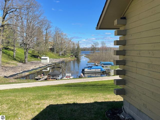 4874 Channel Drive, Lupton, MI 48635