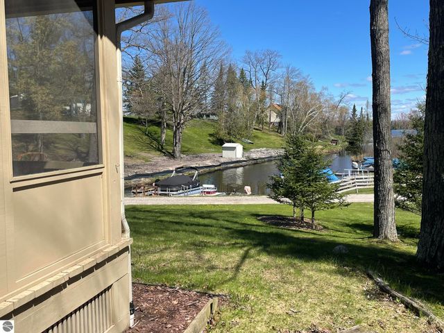 4874 Channel Drive, Lupton, MI 48635