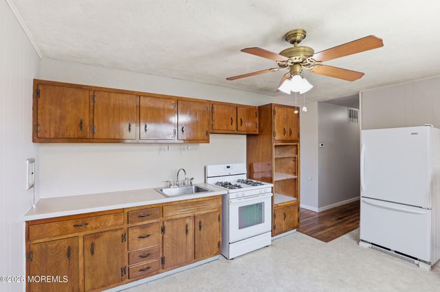 112 Dittmar Drive, Toms River, NJ 08757