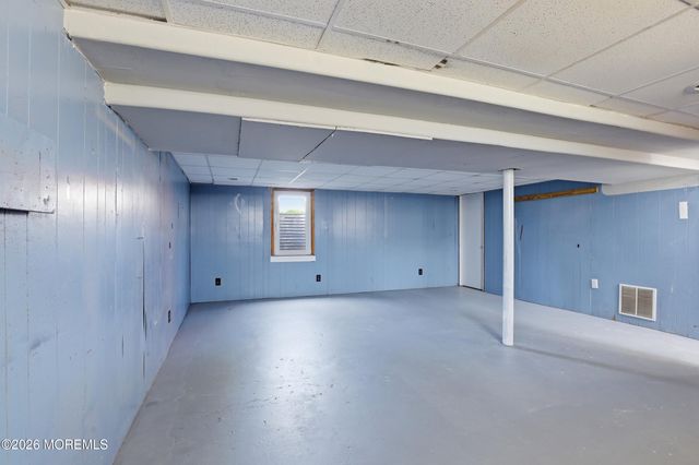 112 Dittmar Drive, Toms River, NJ 08757