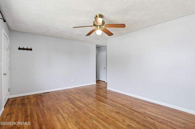 112 Dittmar Drive, Toms River, NJ 08757