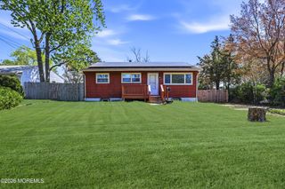 112 Dittmar Drive, Toms River, NJ 08757