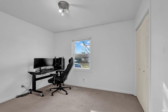 2831 Squire Lane, Evansville, IN 47715